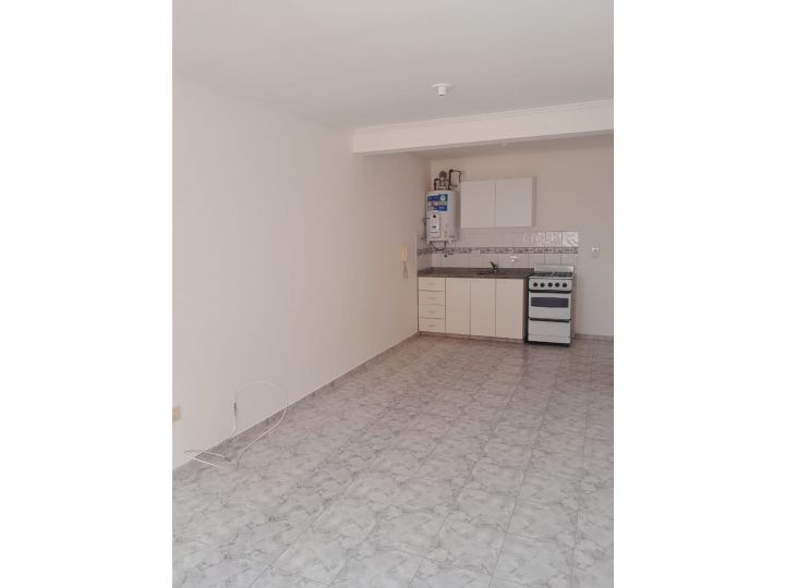 CENTRO-VENTA MONOAMBIENTE - VELEZ SARFIELD 621