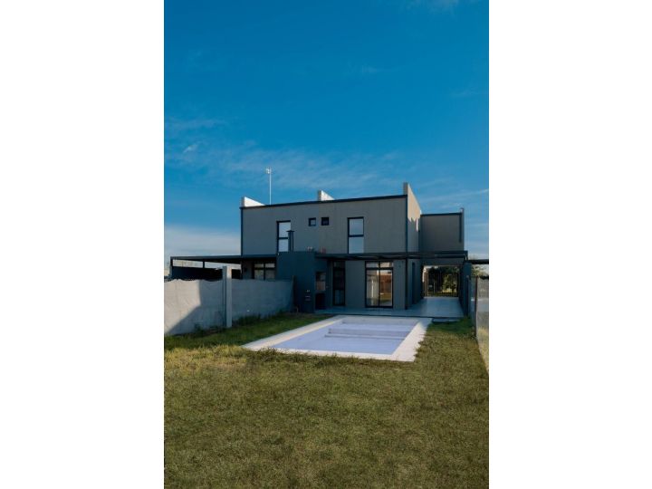Casa en venta tipo duplex a estrenar en Funes Norte