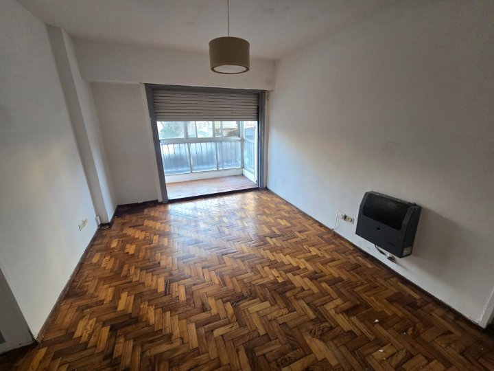 ALQUILER DEPTO DOS DORMITORIOS SARMIENTO 1200