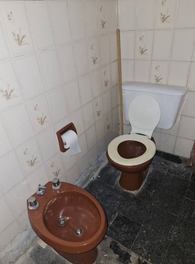 CASA DE 3 DORMITORIOS-CASA IDEAL 2 FAMILIAS Y/O INVERSORES