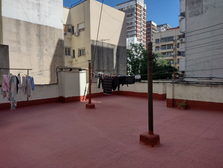 DEPARTAMENTO CON BALCON AL FRENTE  RECOLETA