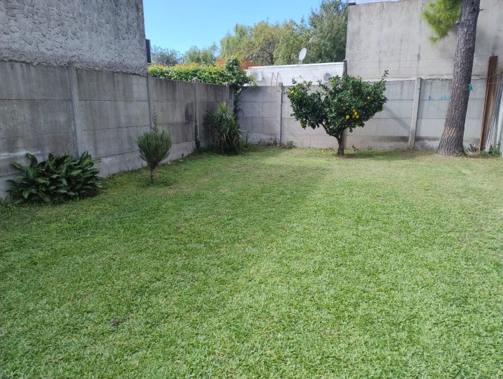 CASA 3 DORMITORIOS MUY BUEN ESTADO