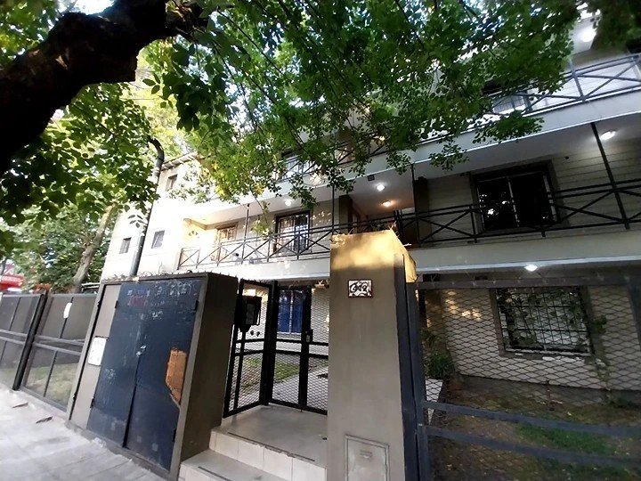 Venta Departamento 2 ambientes - Moron Centro.-