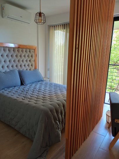 Monoambiente de calidad en alquiler temporario. Cochabamba 800
