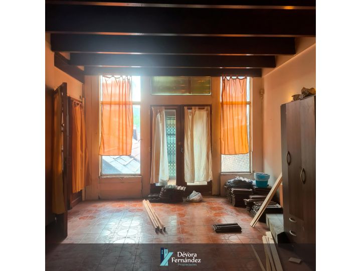LOCALES EN CASTELAR CENTRO | EXCELENTE UBICACION