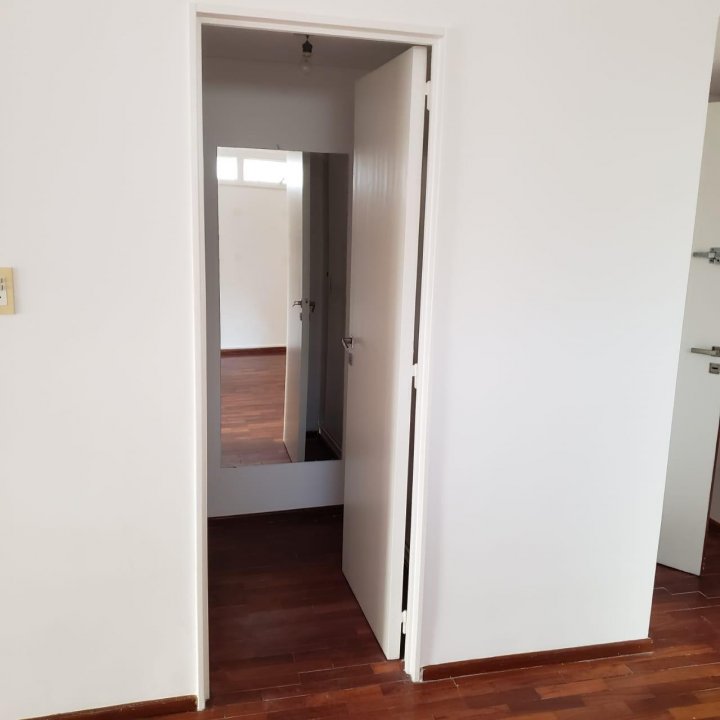 ALQUILER PALERMO NUEVO SEGUI Y SINCLAIR  MONOAMBIENTE CONTRAFRENTE A/A LUZ Y SOL BALCON  COCINA BAÑO COMPLETO  SEGURO DE CAUCIÓN