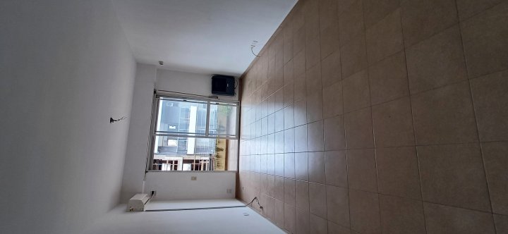 Departamento MONOAMBIENTE en alquiler permanente., Centro de Rosario. 3 de Febrero 1800.