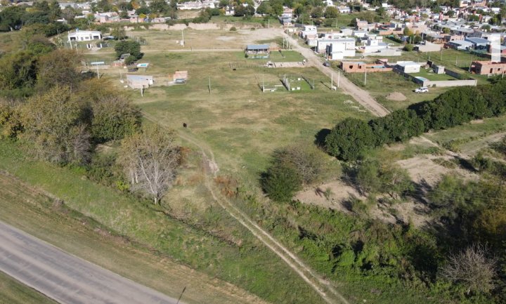 Lotes desde 14.000 dólares! 243 m2 con servicios!! Passo y Las Piedras - Victoria, Entre Ríos