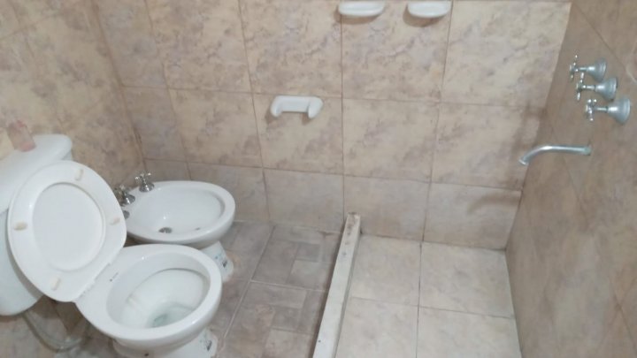ALQUILA DUPLEX EN SAN LORENZO