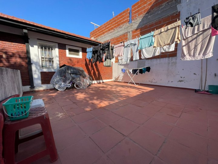 Venta casa en Villa Celina ideal para dos Familias