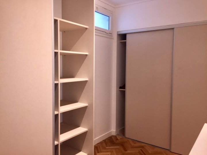 Recoleta, Arroyo y Suipacha, 3 amb, 125m2, semipiso , u$s 2,000 + gastos. Expensas Enero 2025= $ 500,000.- ALQUILER CONVENCIONAL
