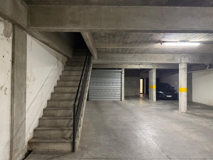 COCHERA EN ALQUILER EN BARRIO LOURDES