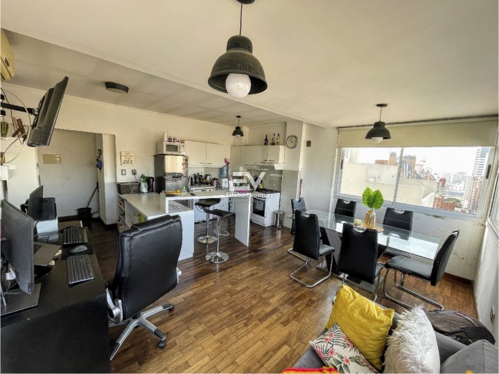 ALQUILER. NUEVA CORDOBA. UNICO DEPTO 1 DORM PISO 15, MUY AMPLIO, Y LUMINOSO, CON BALCON