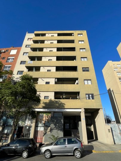Amoblado 1 Dormitorio Con Doble Balcón -  Güemes