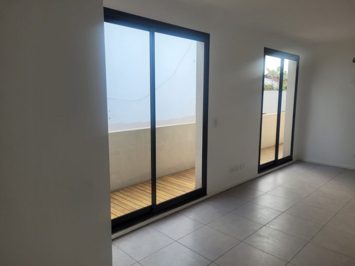 ALQUILER Depto. 2 Ambientes grandes 1 Piso en PH a Estrenar - 80.97 m2 totales