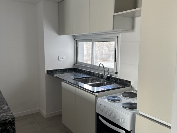 Alquiler departamento 1 dormitorio  a Estrenar Moreno 1500