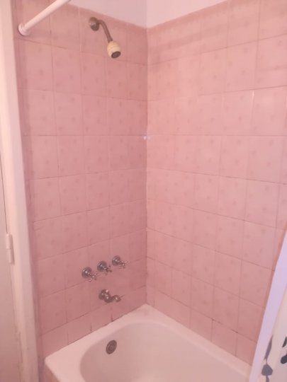 Palermo Soho, Coronel Diaz 1600, 2amb, 45m2, u$s 600 + expensas + servicios. Expensas Marzo 2025= $ 148,000. -