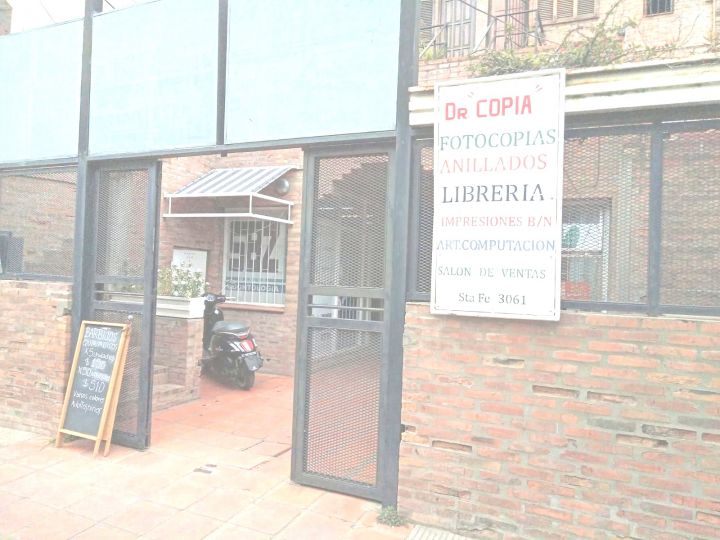 SANTA FE 3061 FRENTE A MEDICINA