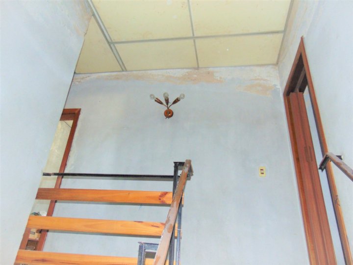 CASA EN PH 3 AMBIENTES AL FRENTE EN CASTELAR NUEVO PRECIO!!