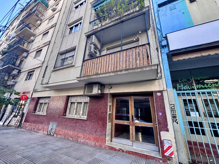 Alquiler-Departamento 2 ambientes, bajas expensas, EXCELENTE UBICACION!
