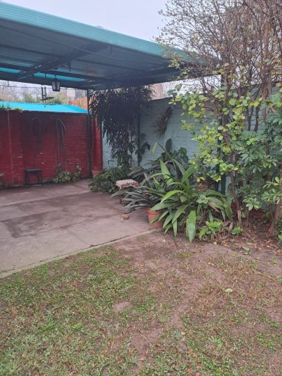 Casa de 3 dormitorios ,doble cochera , jardin             Parquefield   Brasilia 2438