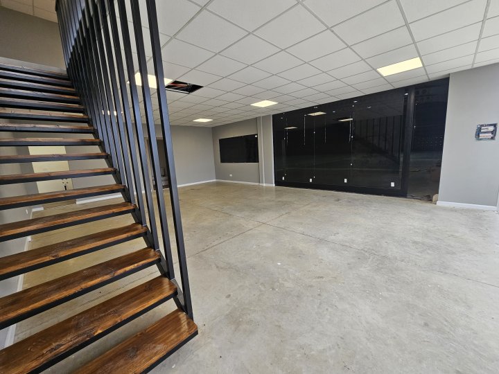 Galpon Industrial de  1700 metros Micropi Alvear
