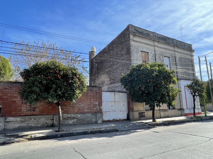 TERRENO 475m2 ALBERDI - H PRIMO esq CLERMONT