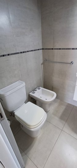 MONOAMBIENTE EN ALQUILER. ZONA AV FRANCIA Y 3 DE FEBRERO.