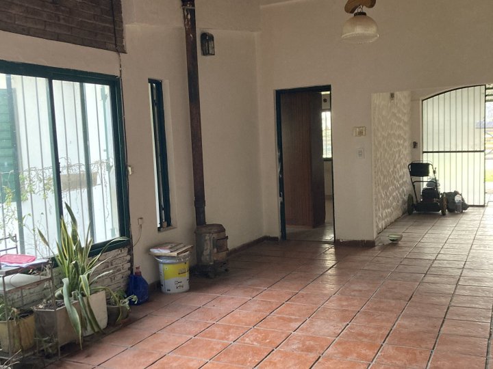 Alquiler casa 2 dormitorios en Funes