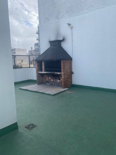 DEPTO  Monoambiente  luminoso, seguridad, sum parrilla y mini gimnasio
