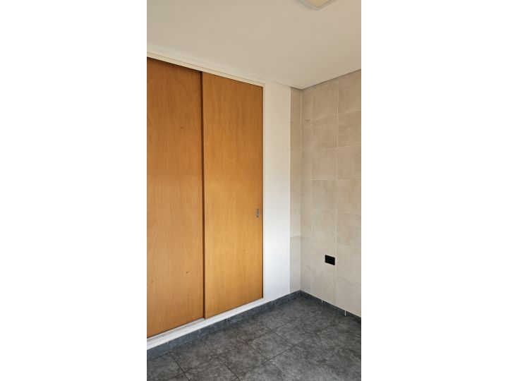 Departamento 2 ambientes | Morón Centro |  Segundo Piso por Escalera