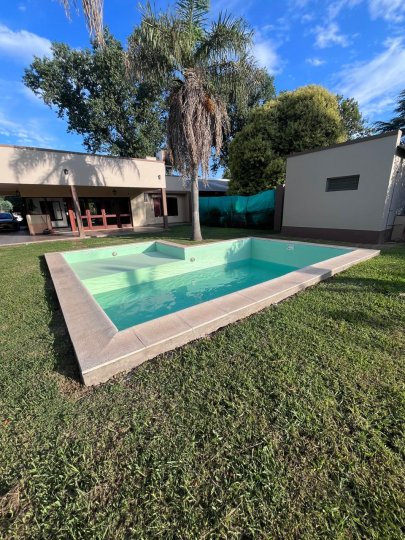 Alquiler permanente con piscina