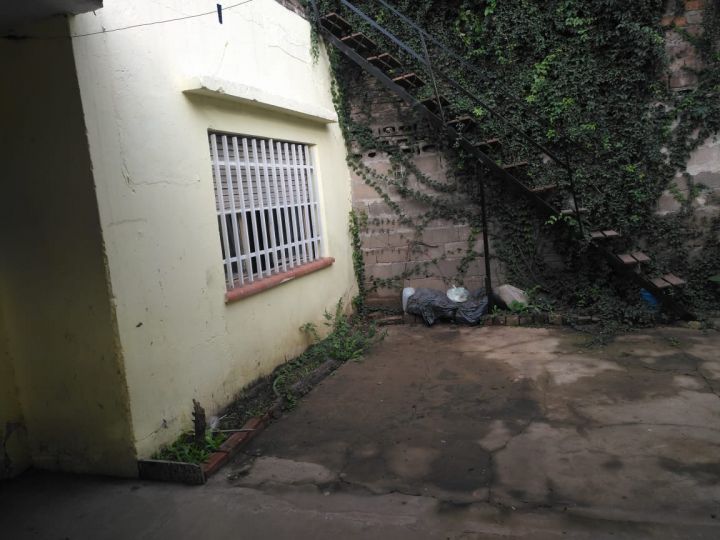 Navarro 6341, casa interna.