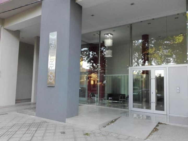 Departamentos de 1 Dormitorio en Venta en  Arroyito Rio