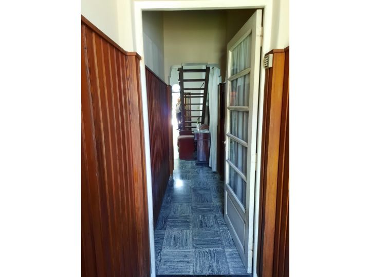 IRIONDO 2436. Cuatro dormitorios con patio y garage