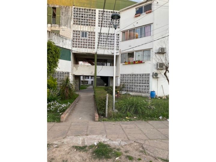 CATAMARCA Nº 221-  MB 09, Piso 2º,  SAN LORENZO (Fonavi)