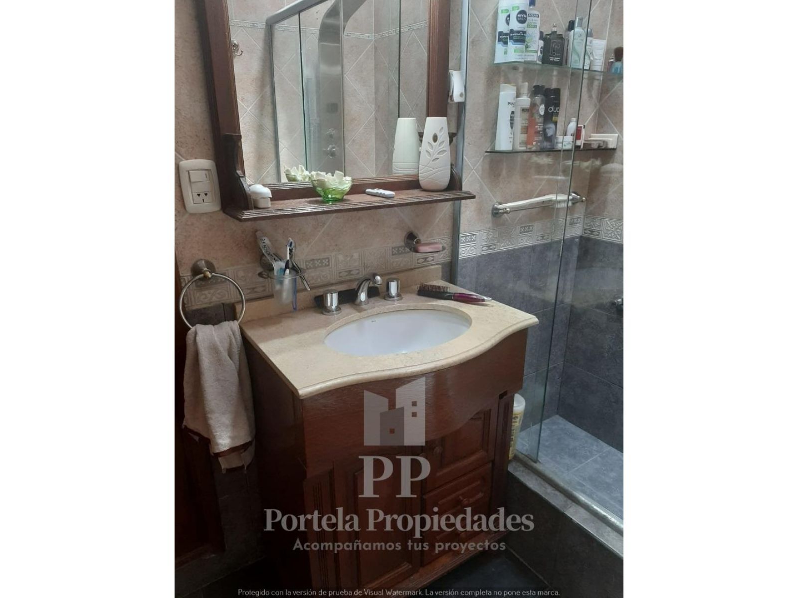 CASA 4 AMBIENTES CASTELAR SUR
