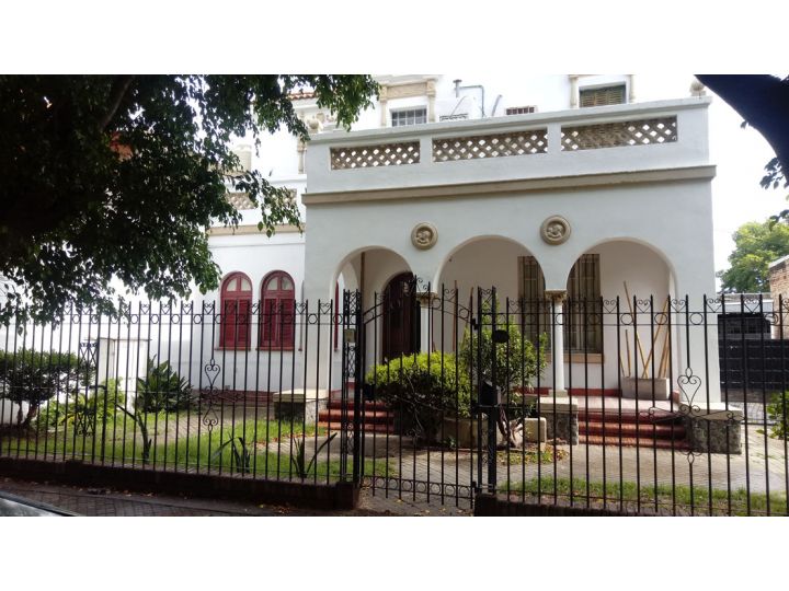 Casona de estilo en zona sur